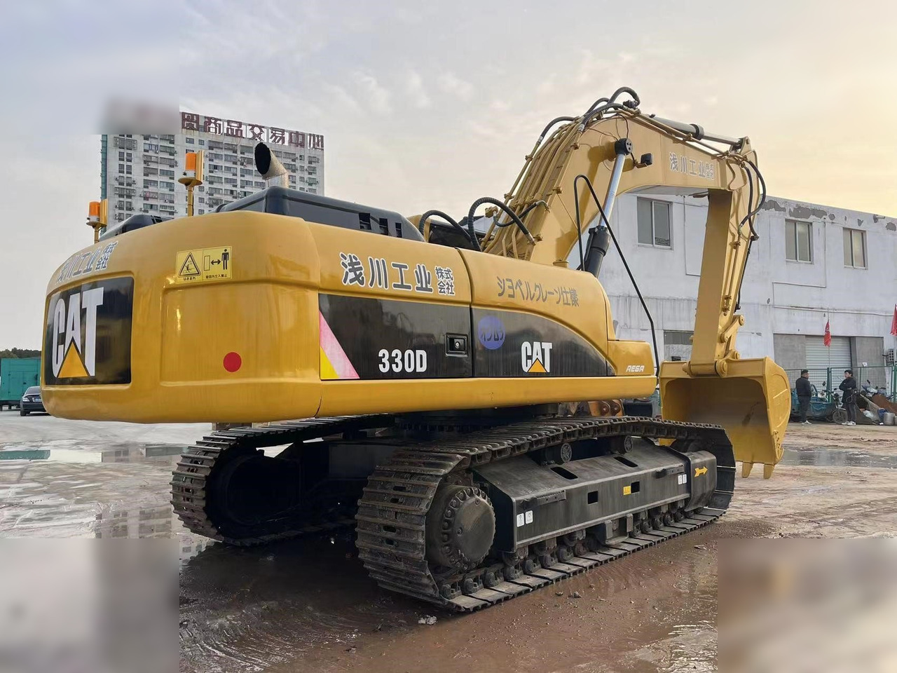 CATERPILLAR 330D - حفارات زحافة: صور 4 CATERPILLAR 330D - حفارات زحافة: صور 4