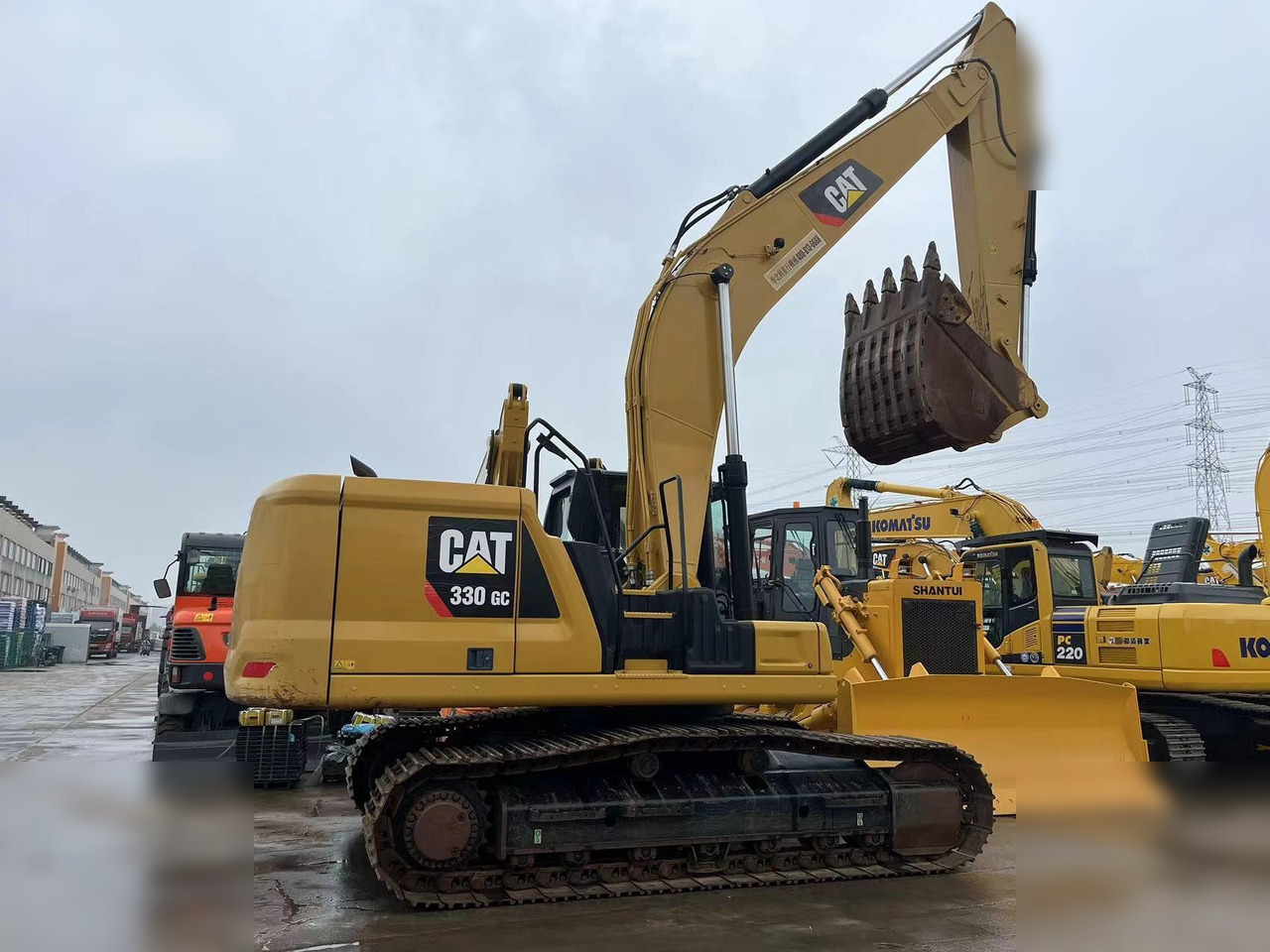 CATERPILLAR 330GC - حفارات زحافة: صور 1 CATERPILLAR 330GC - حفارات زحافة: صور 1