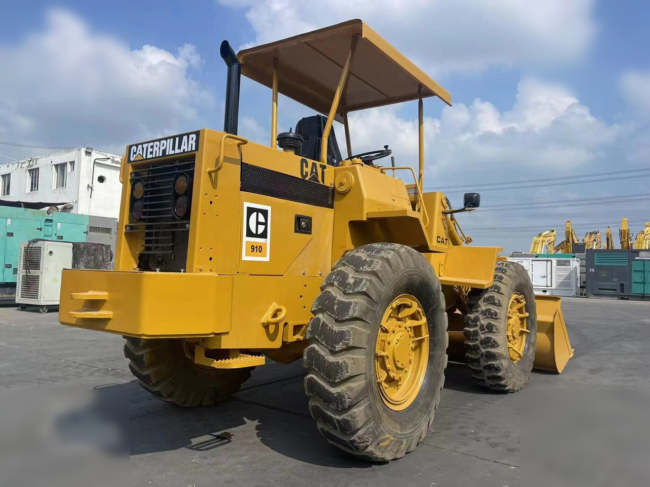 CATERPILLAR 910 - اللودر بعجل: صور 3 CATERPILLAR 910 - اللودر بعجل: صور 3