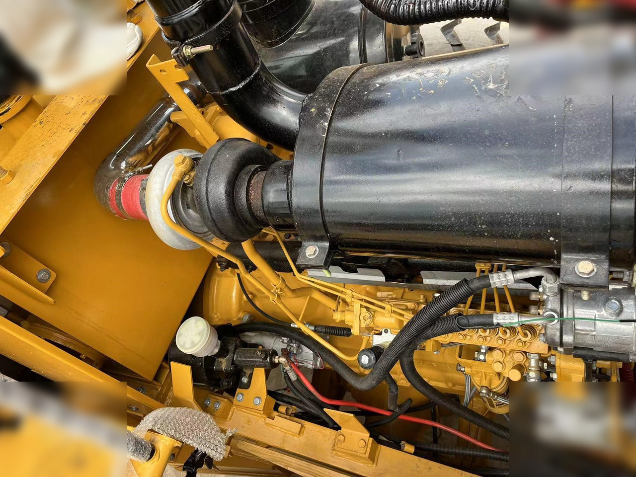 اللودر بعجل CATERPILLAR 966H: صور 7 اللودر بعجل CATERPILLAR 966H: صور 7