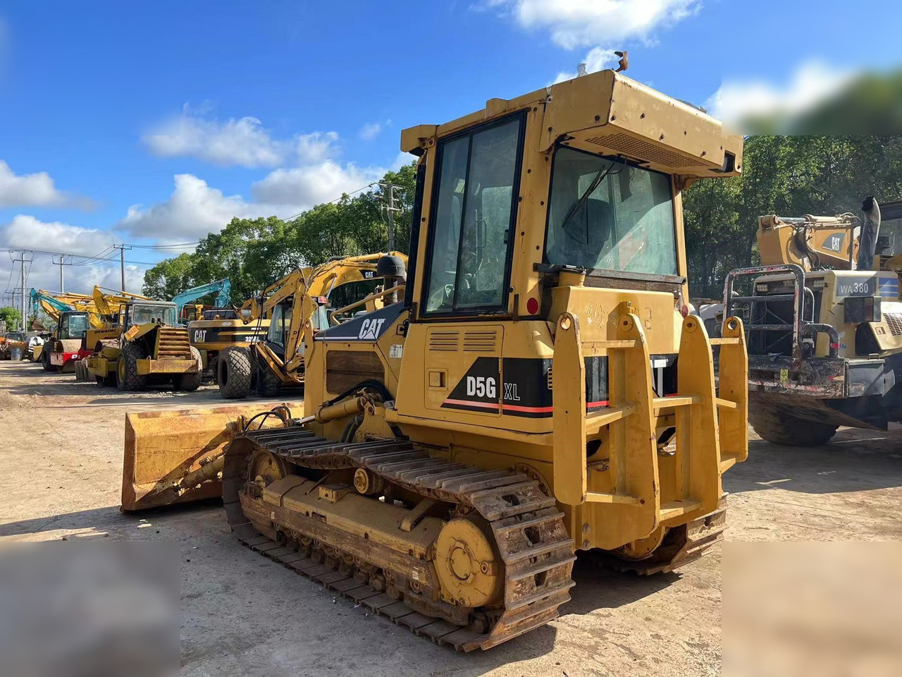 CATERPILLAR D5G XL - بلدوزر: صور 3 CATERPILLAR D5G XL - بلدوزر: صور 3