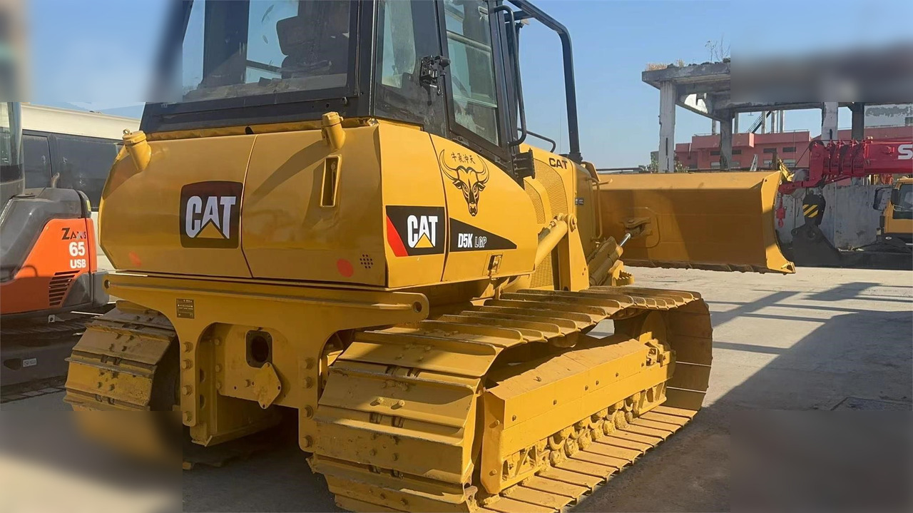 CATERPILLAR D5K LGP - بلدوزر: صور 2 CATERPILLAR D5K LGP - بلدوزر: صور 2