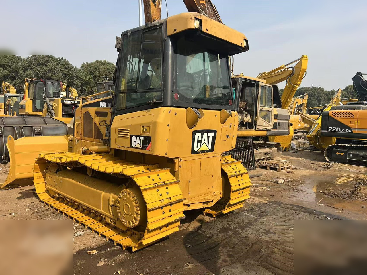 CATERPILLAR D5K XL - بلدوزر: صور 2 CATERPILLAR D5K XL - بلدوزر: صور 2