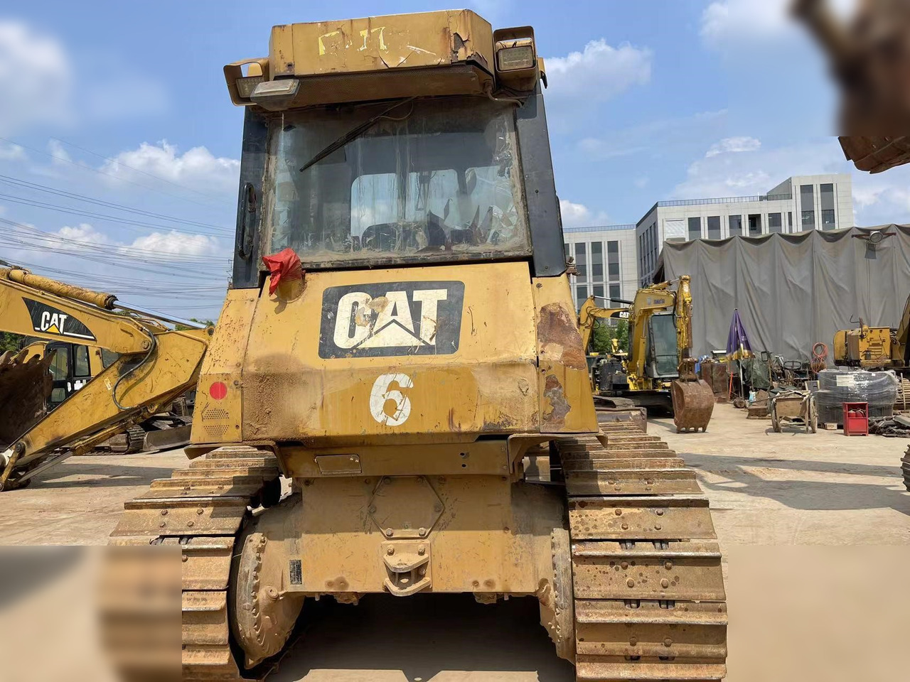 CATERPILLAR D6G - بلدوزر: صور 3 CATERPILLAR D6G - بلدوزر: صور 3