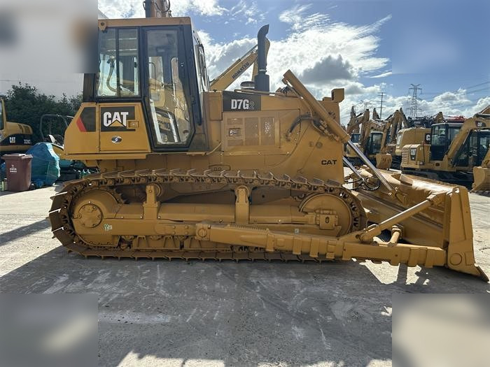 CATERPILLAR D7G II - بلدوزر: صور 1 CATERPILLAR D7G II - بلدوزر: صور 1