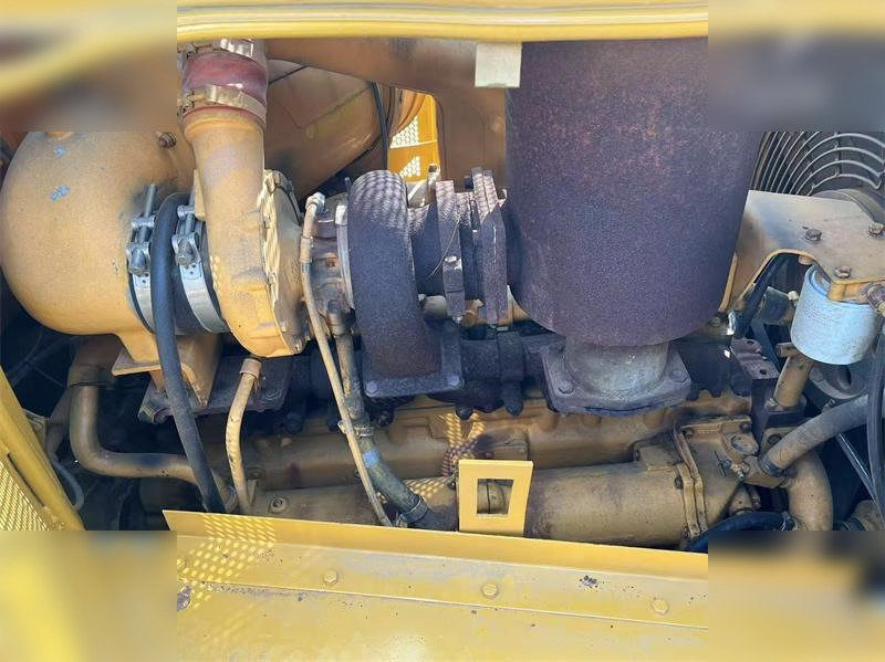 CATERPILLAR D8R - بلدوزر: صور 5 CATERPILLAR D8R - بلدوزر: صور 5