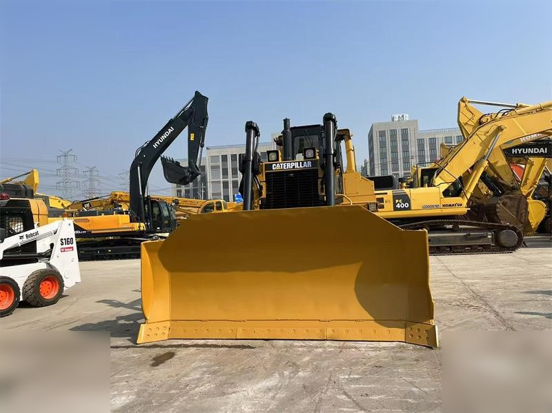 CATERPILLAR D8R - بلدوزر: صور 4 CATERPILLAR D8R - بلدوزر: صور 4