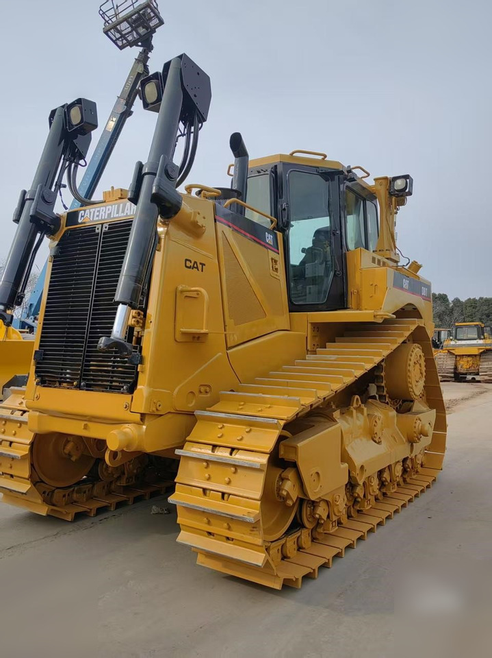 CATERPILLAR D8T - بلدوزر: صور 4 CATERPILLAR D8T - بلدوزر: صور 4