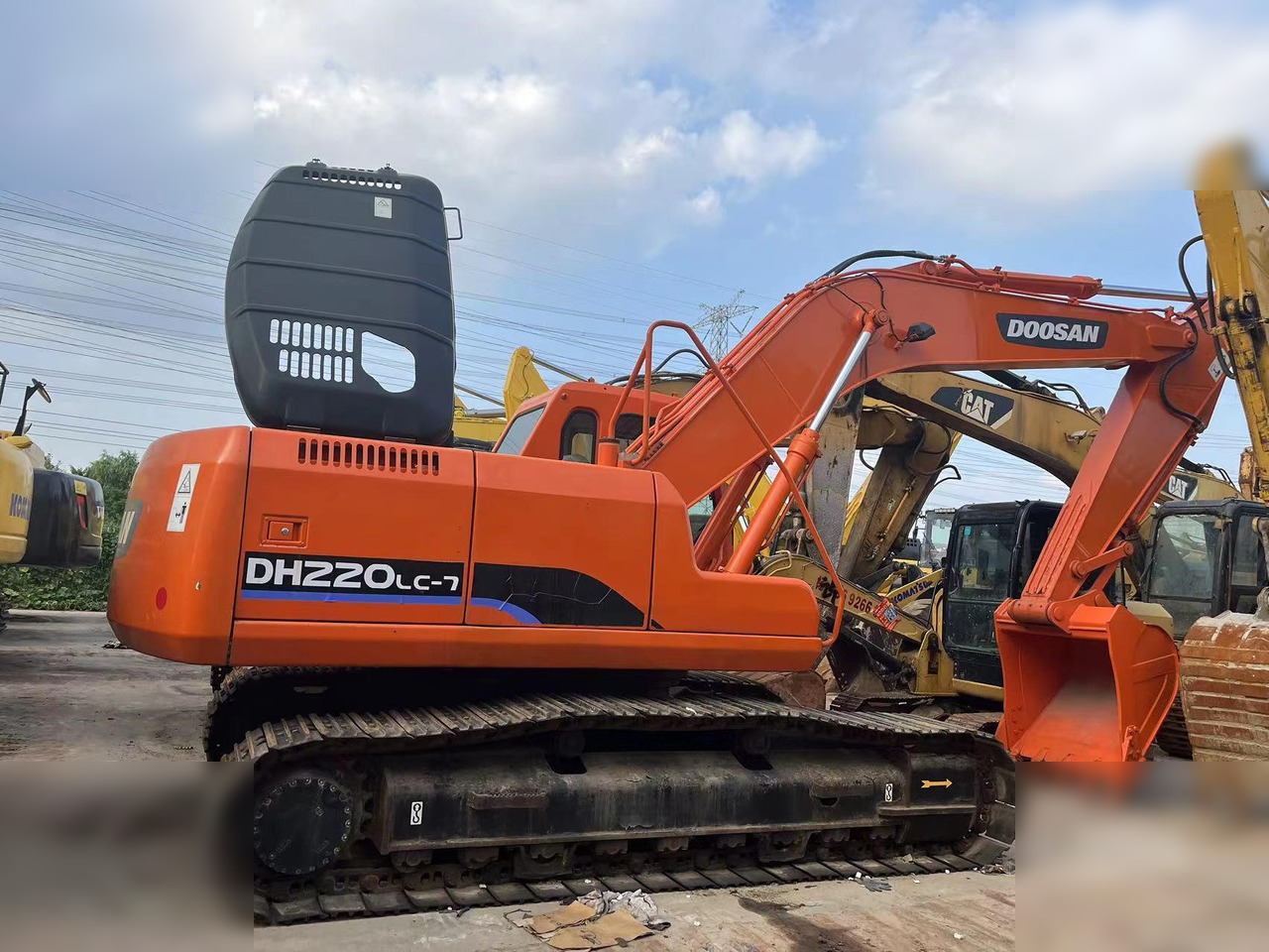 DOOSAN DH220 LC-7 - حفارات زحافة: صور 1 DOOSAN DH220 LC-7 - حفارات زحافة: صور 1