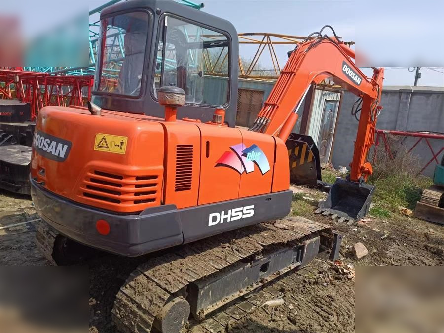 DOOSAN DH55 - حفارة مصغرة: صور 2 DOOSAN DH55 - حفارة مصغرة: صور 2