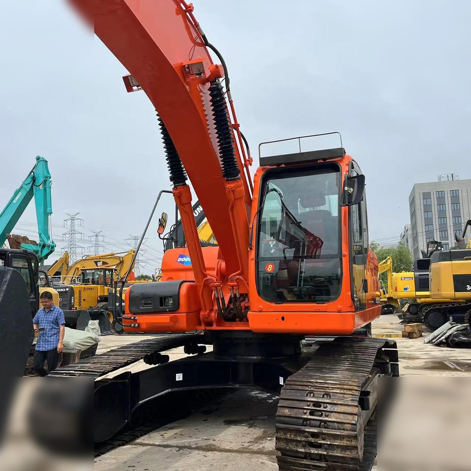 DOOSAN DX225 LCA - حفارات زحافة: صور 5 DOOSAN DX225 LCA - حفارات زحافة: صور 5