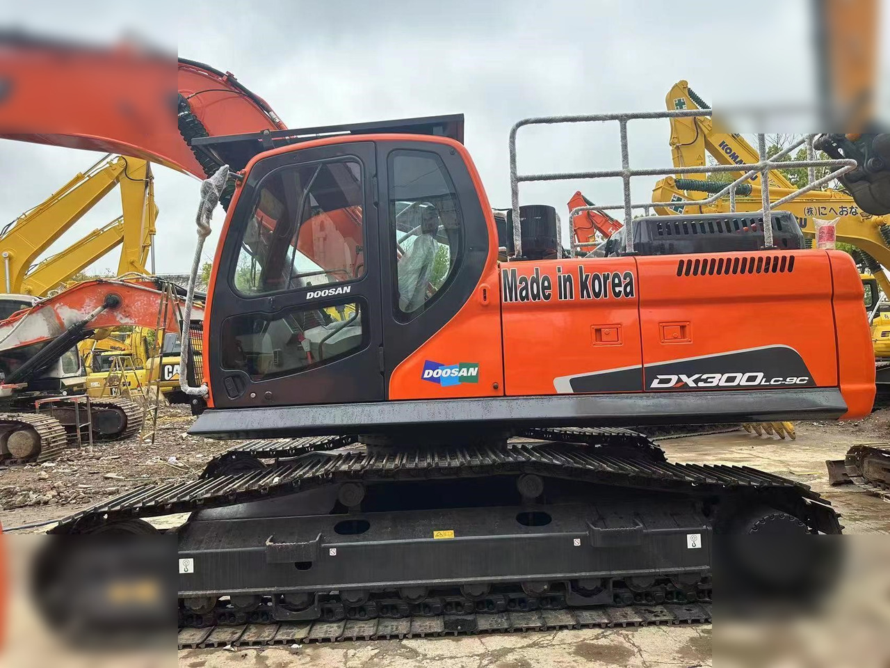 DOOSAN DX300 LC - حفارات زحافة: صور 2 DOOSAN DX300 LC - حفارات زحافة: صور 2
