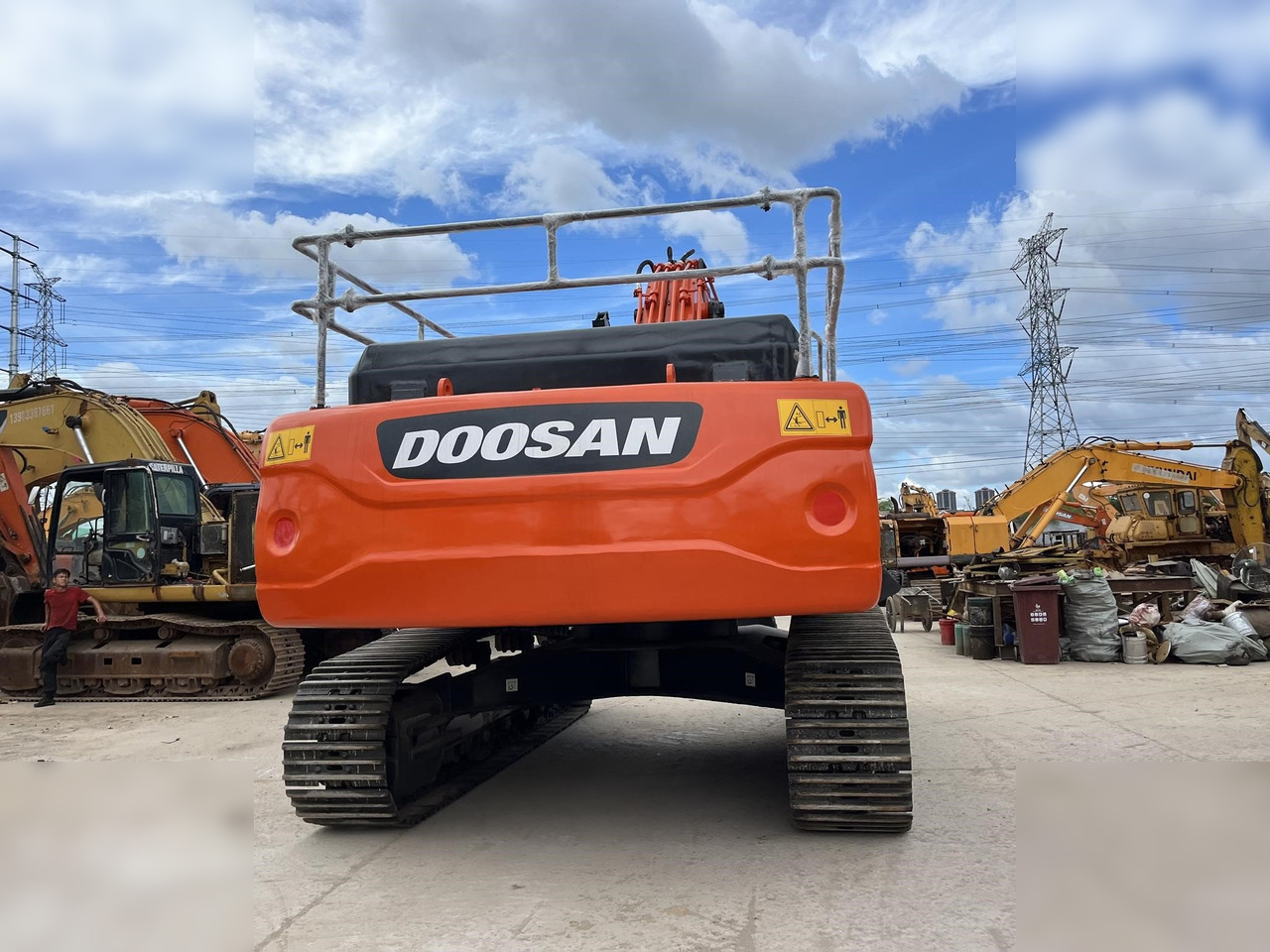 DOOSAN DX340 LCA - حفارات زحافة: صور 4 DOOSAN DX340 LCA - حفارات زحافة: صور 4