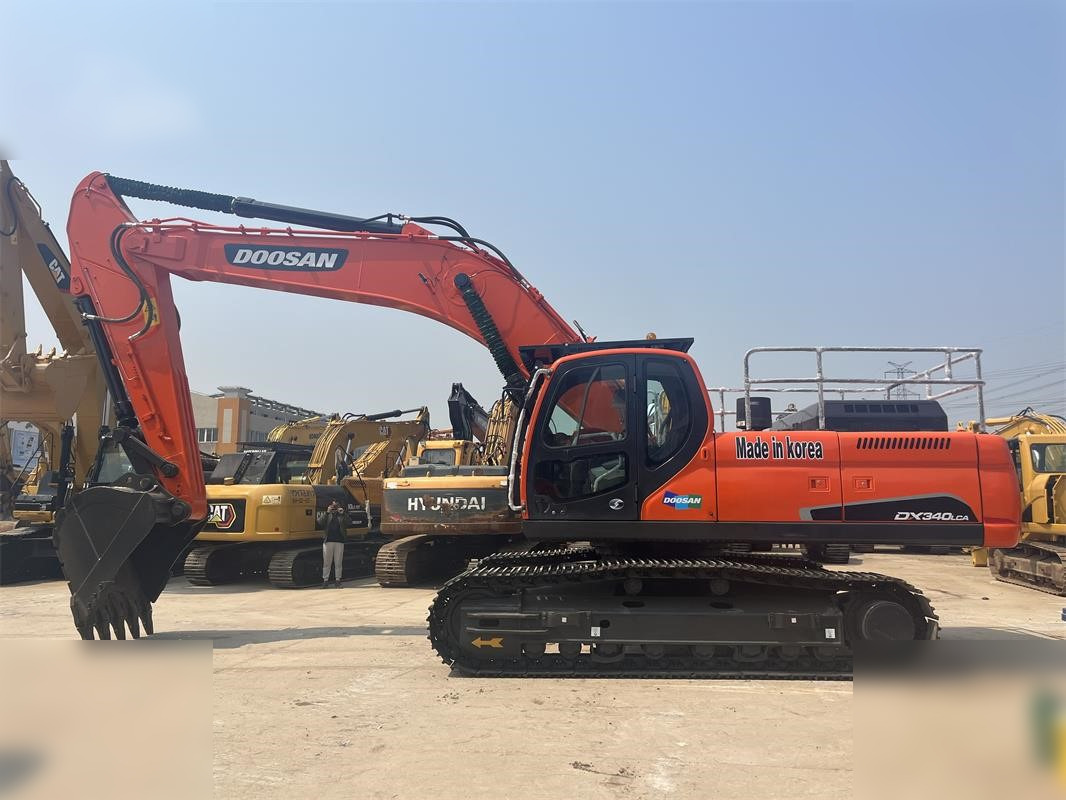DOOSAN DX340 LCA - حفارات زحافة: صور 1 DOOSAN DX340 LCA - حفارات زحافة: صور 1