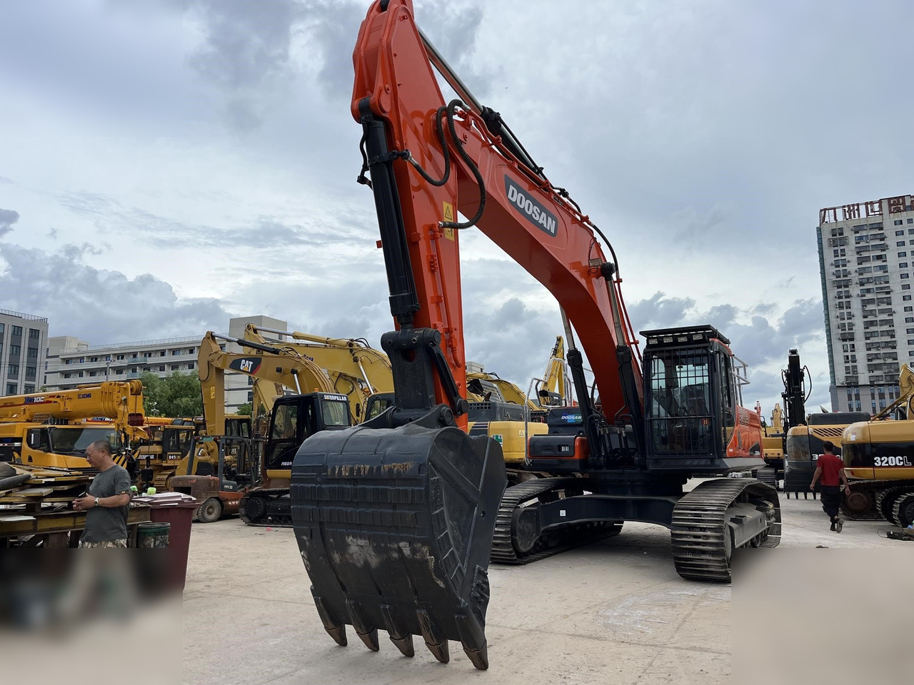 DOOSAN DX340 LCA - حفارات زحافة: صور 3 DOOSAN DX340 LCA - حفارات زحافة: صور 3