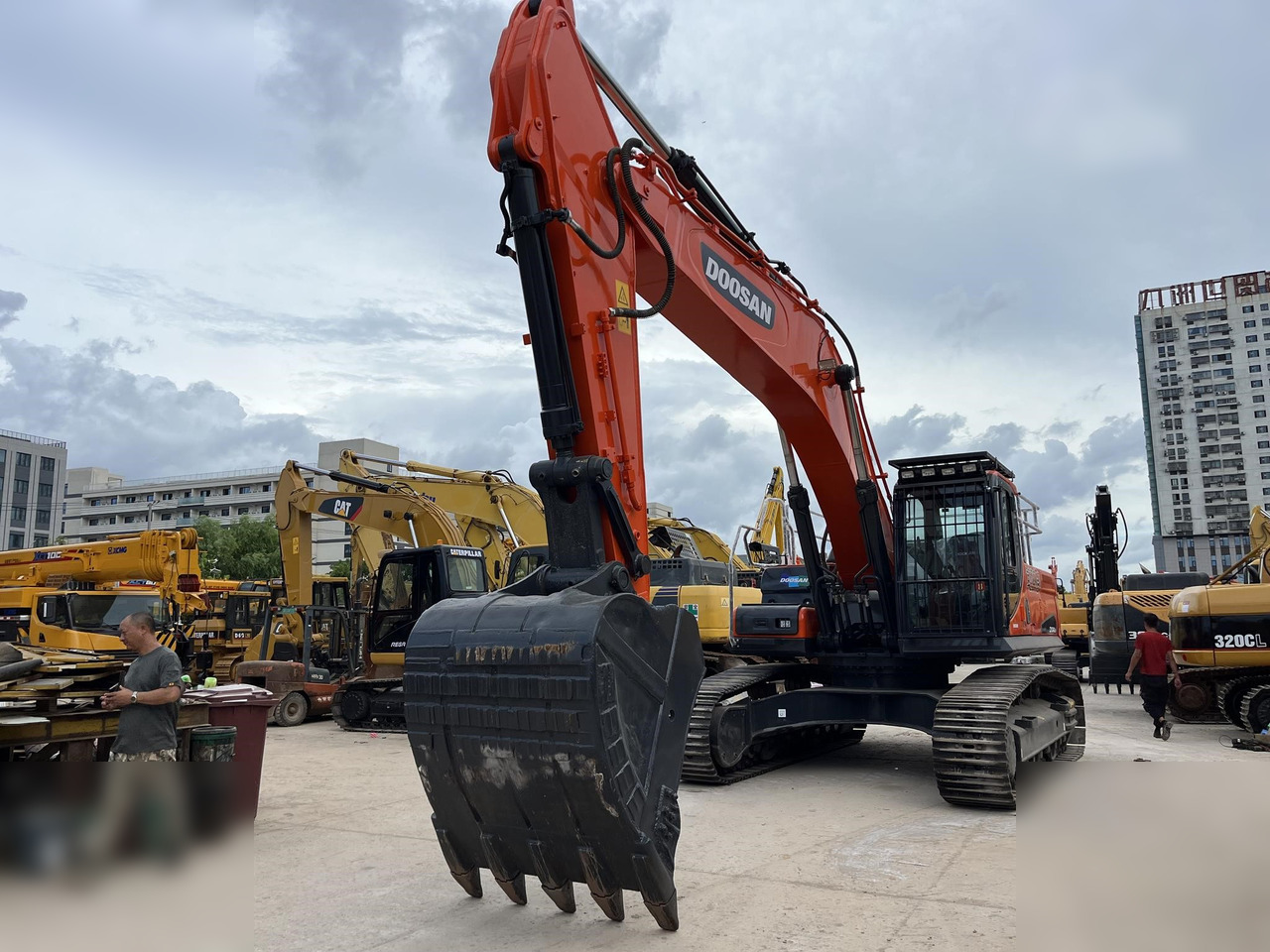 DOOSAN DX340 LCA - حفارات زحافة: صور 1 DOOSAN DX340 LCA - حفارات زحافة: صور 1