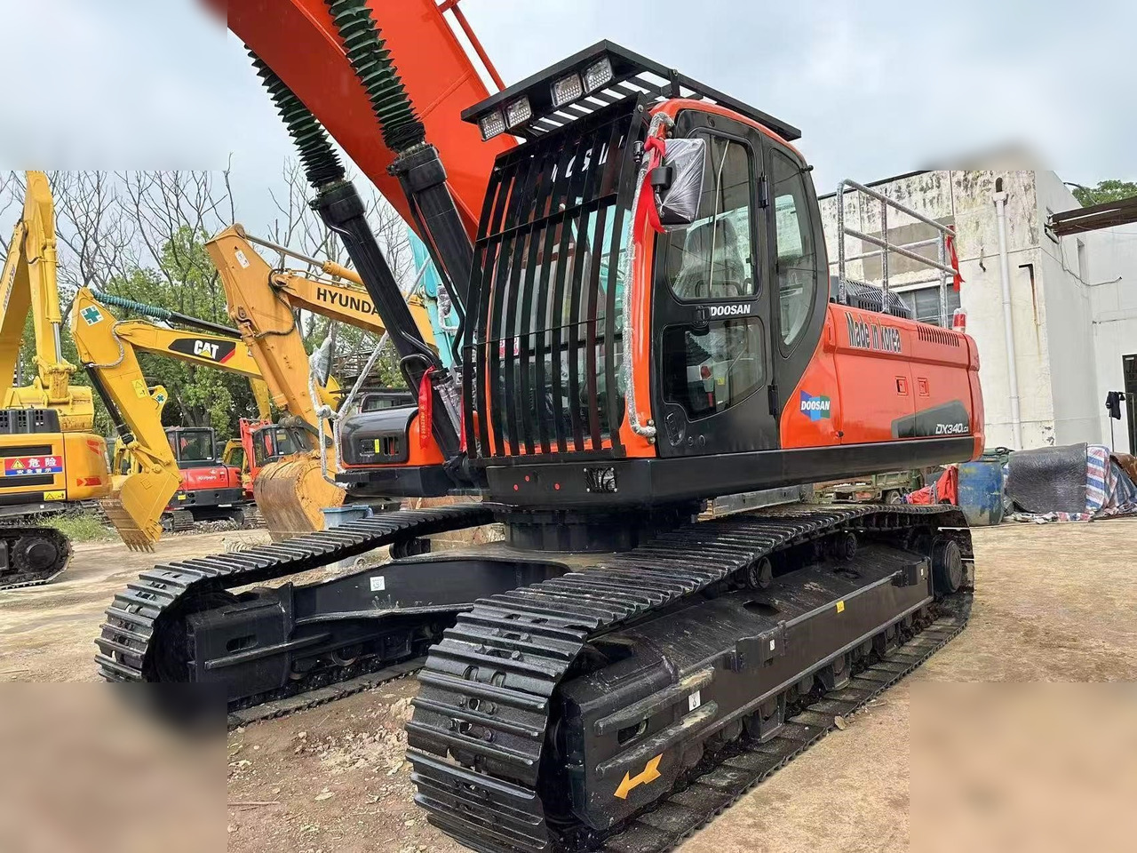 DOOSAN DX340 LC - حفارات زحافة: صور 4 DOOSAN DX340 LC - حفارات زحافة: صور 4