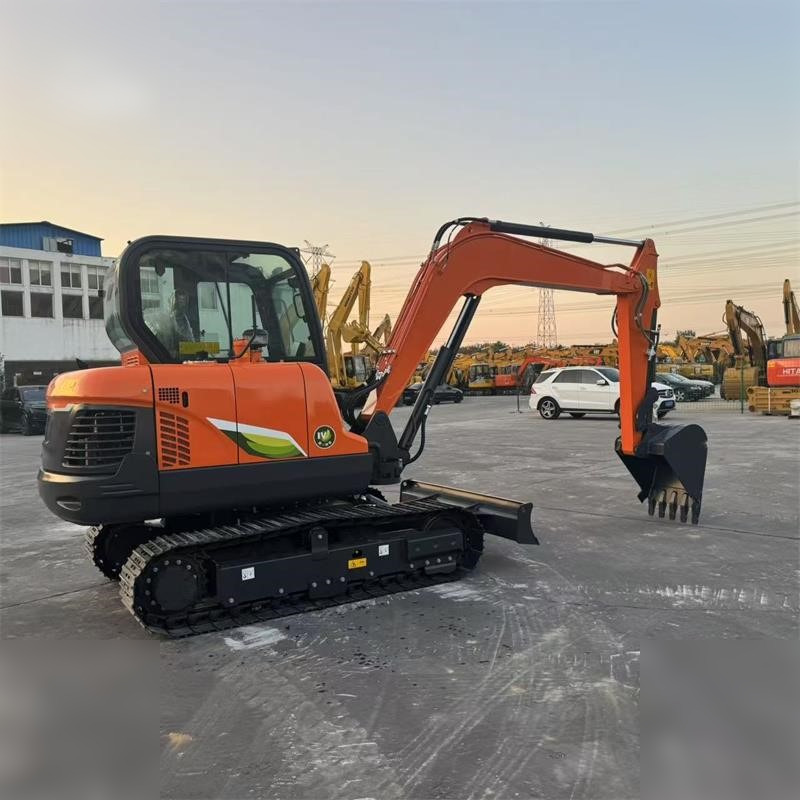 DOOSAN DX60E-10N - حفارات زحافة: صور 4 DOOSAN DX60E-10N - حفارات زحافة: صور 4