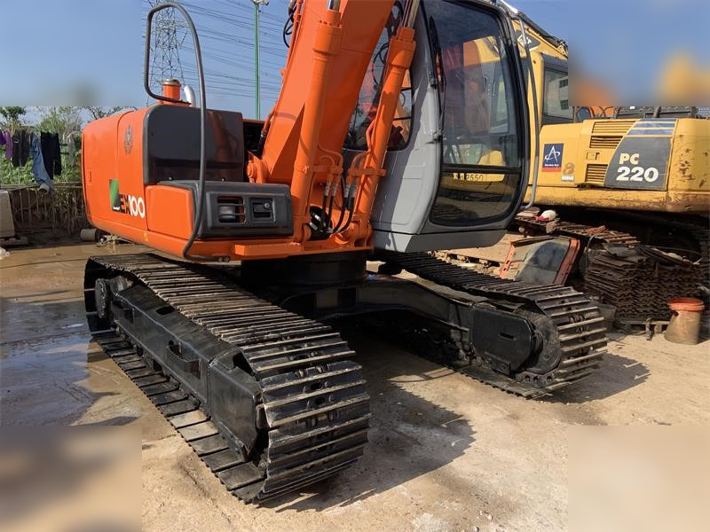 HITACHI EX100 - حفارات زحافة: صور 4 HITACHI EX100 - حفارات زحافة: صور 4