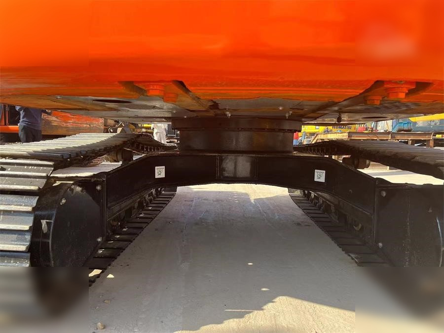 HITACHI EX120-5 - حفارات زحافة: صور 3 HITACHI EX120-5 - حفارات زحافة: صور 3