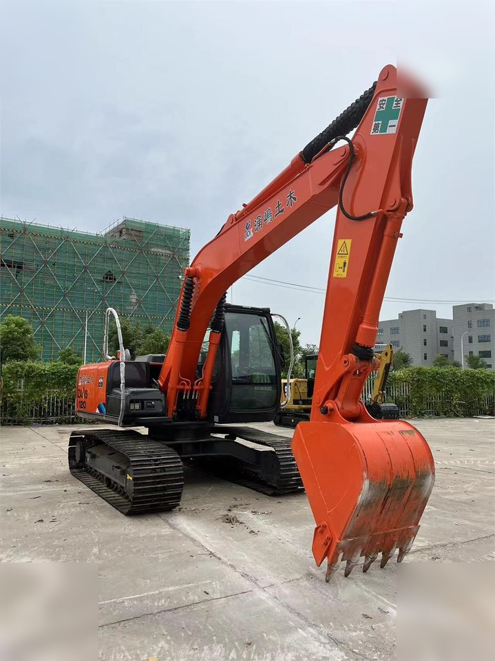 HITACHI ZX120 - حفارات زحافة: صور 5 HITACHI ZX120 - حفارات زحافة: صور 5