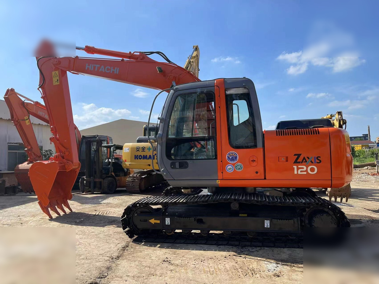 HITACHI ZX120 - حفارات زحافة: صور 2 HITACHI ZX120 - حفارات زحافة: صور 2