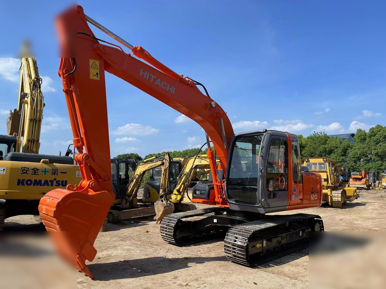 HITACHI ZX120 - حفارات زحافة: صور 1 HITACHI ZX120 - حفارات زحافة: صور 1