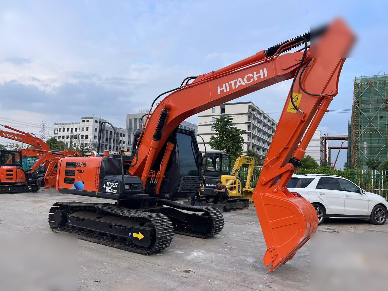 HITACHI ZX120 - حفارات زحافة: صور 2 HITACHI ZX120 - حفارات زحافة: صور 2