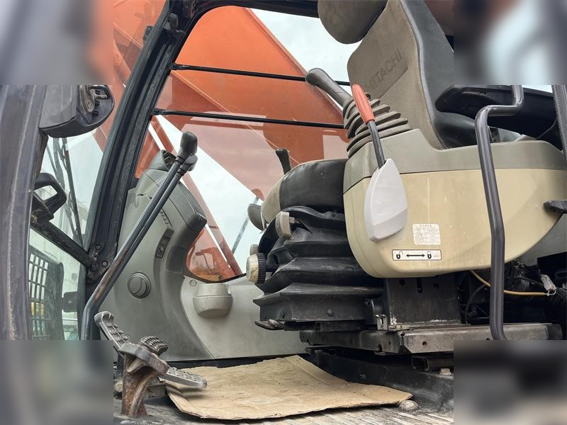 HITACHI ZX350H-5G - حفارات زحافة: صور 5 HITACHI ZX350H-5G - حفارات زحافة: صور 5