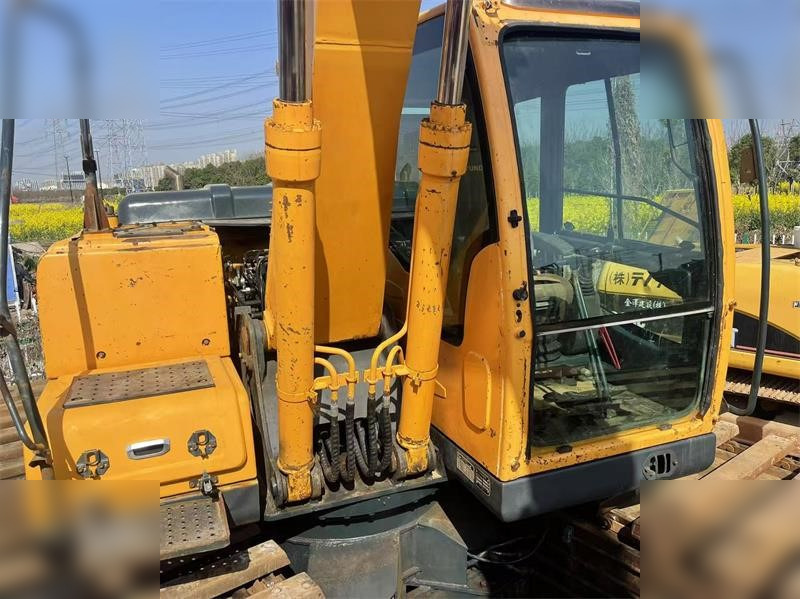 HYUNDAI ROBEX 150 LC-9 - حفارات برمائية: صور 5 HYUNDAI ROBEX 150 LC-9 - حفارات برمائية: صور 5