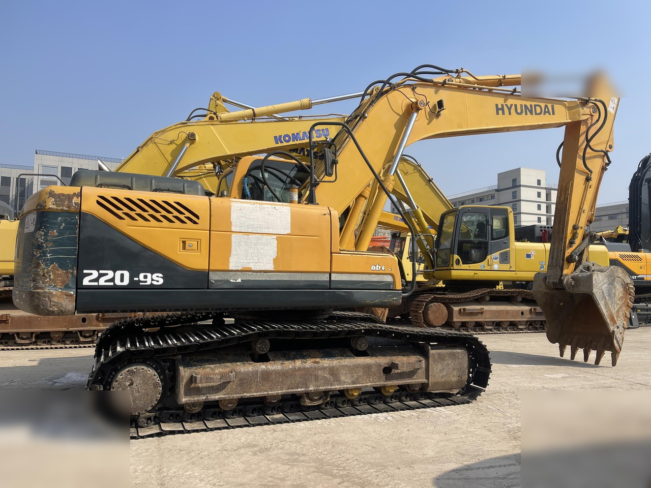 HYUNDAI ROBEX 220 LC-9S - حفارات زحافة: صور 2 HYUNDAI ROBEX 220 LC-9S - حفارات زحافة: صور 2