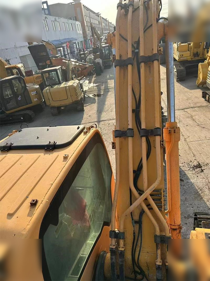 حفارات زحافة HYUNDAI ROBEX 220 LC-9S: صور 8