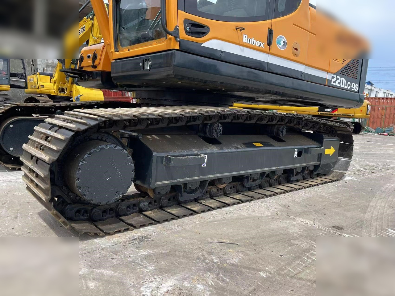 HYUNDAI ROBEX 220 LC-9S - حفارات زحافة: صور 5 HYUNDAI ROBEX 220 LC-9S - حفارات زحافة: صور 5