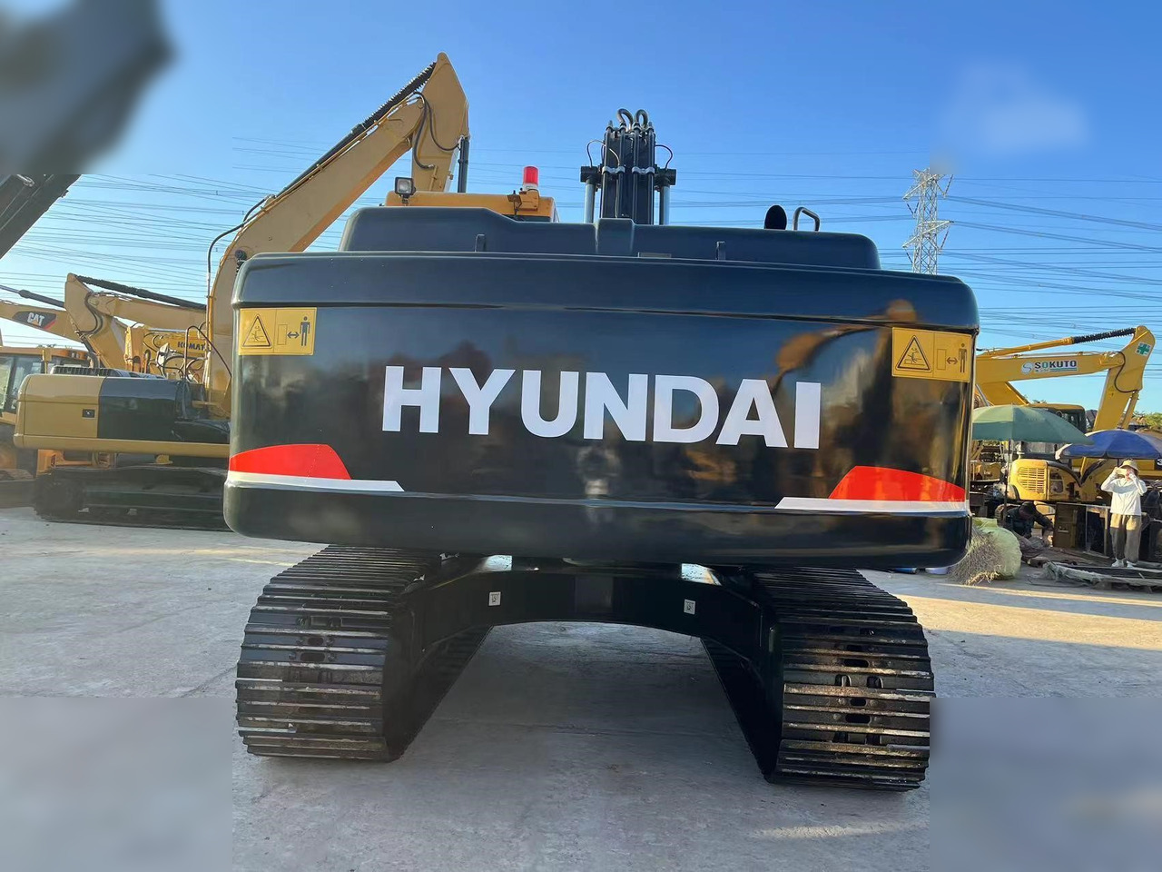 HYUNDAI ROBEX 220 LC-9S - حفارات زحافة: صور 2 HYUNDAI ROBEX 220 LC-9S - حفارات زحافة: صور 2