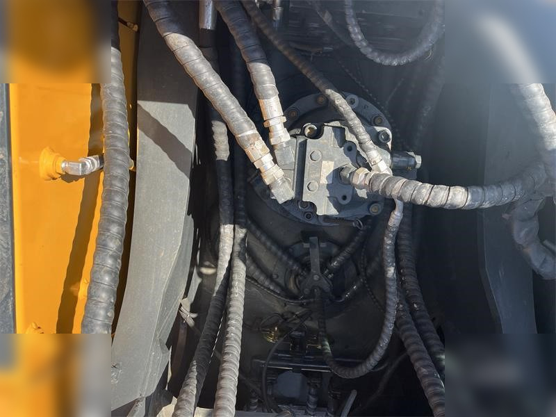 حفارات زحافة HYUNDAI ROBEX 330 LC-9S: صور 8