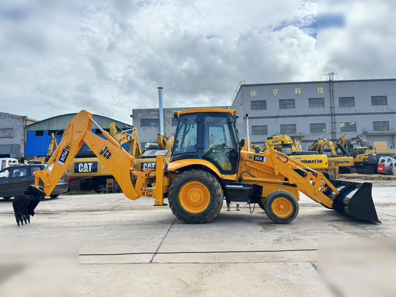 JCB 3CX - حفار متعدد الاستخدام: صور 1 JCB 3CX - حفار متعدد الاستخدام: صور 1