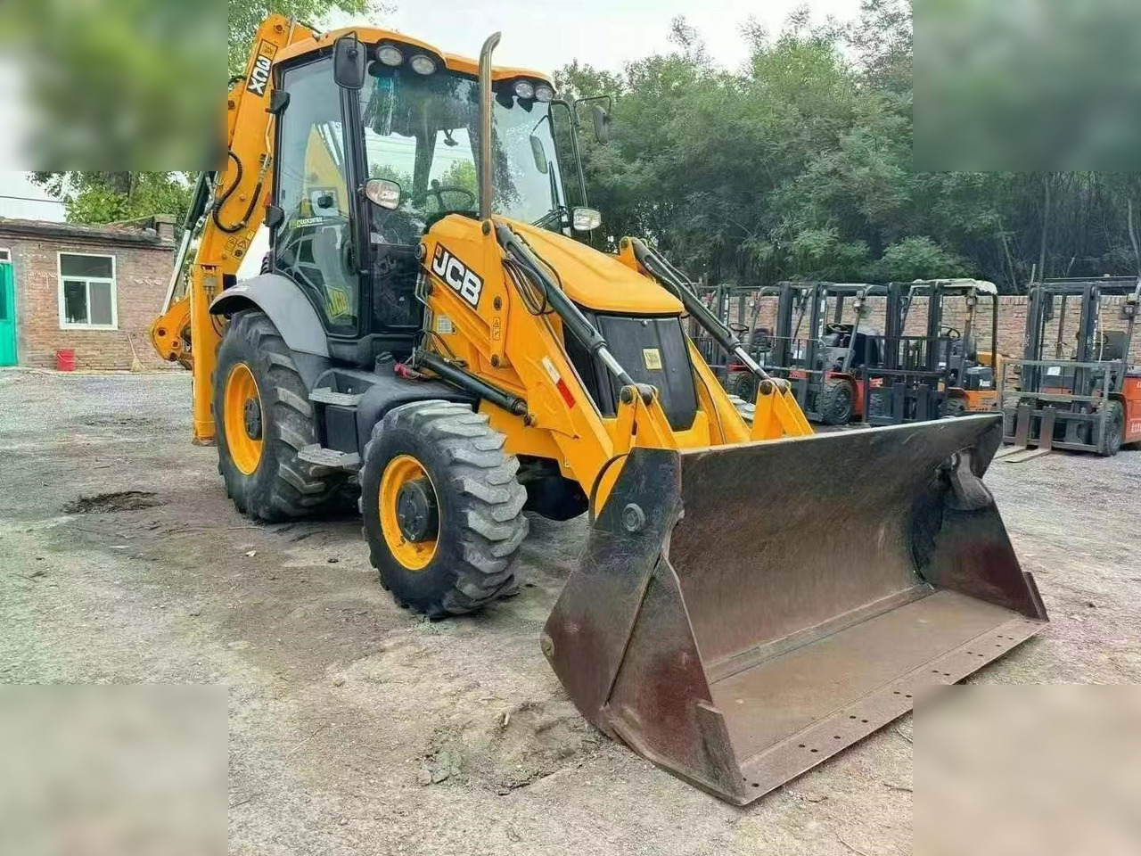 JCB 3CX - حفار متعدد الاستخدام: صور 2 JCB 3CX - حفار متعدد الاستخدام: صور 2