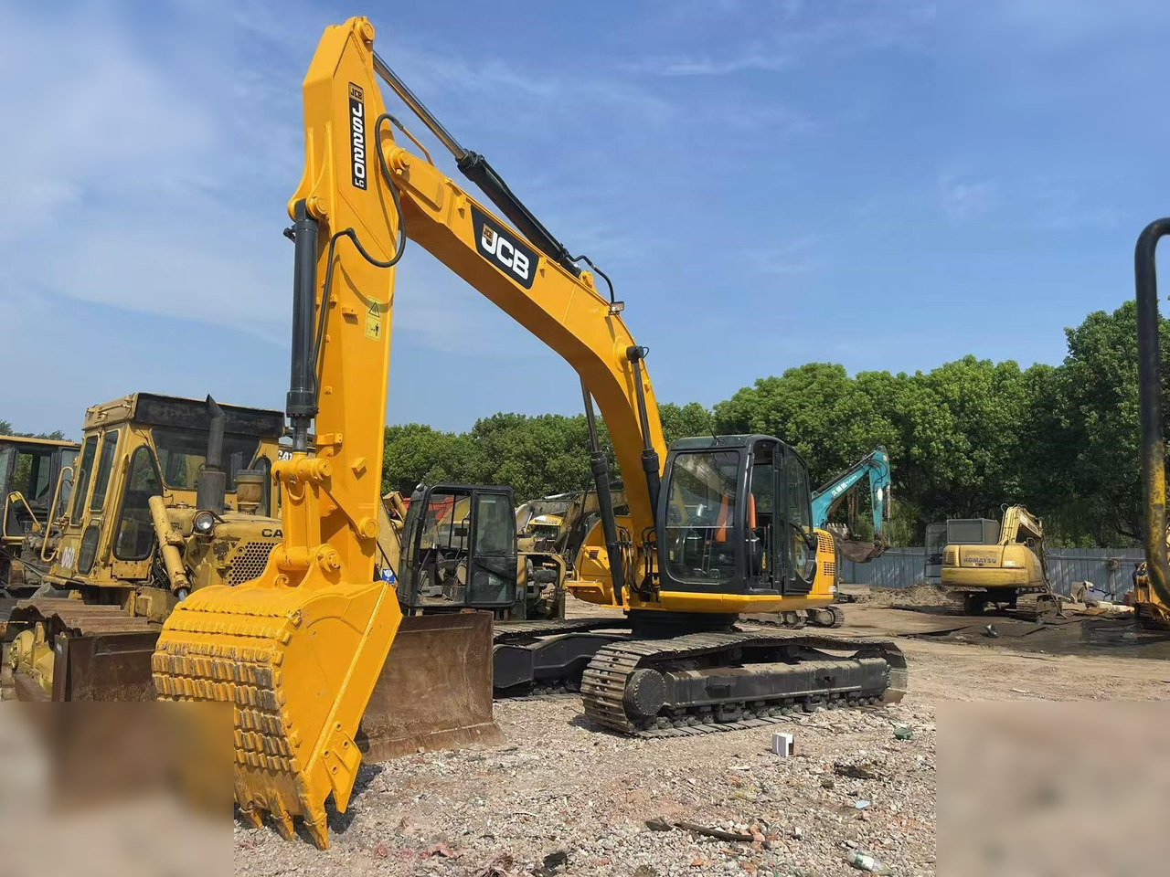JCB JS220 LC - حفارات زحافة: صور 2 JCB JS220 LC - حفارات زحافة: صور 2
