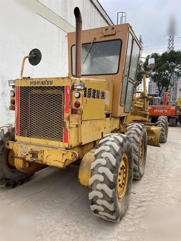 KOMATSU GD511A - آلة تسوية الأرض: صور 2 KOMATSU GD511A - آلة تسوية الأرض: صور 2