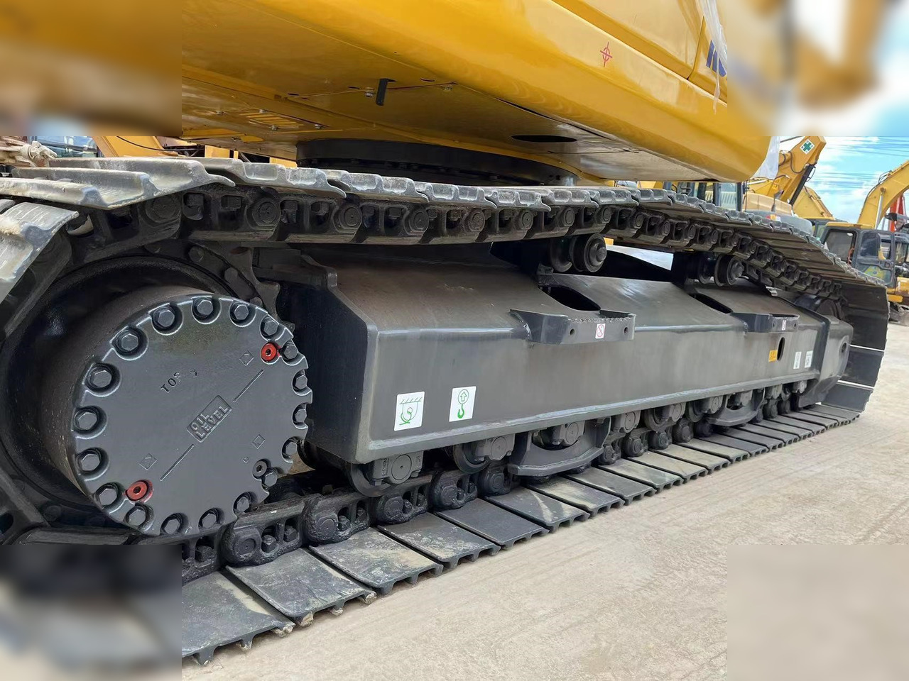 KOMATSU PC210 LC-8 - حفارات زحافة: صور 5 KOMATSU PC210 LC-8 - حفارات زحافة: صور 5