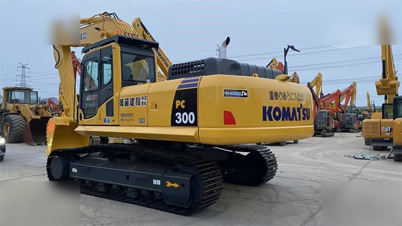 KOMATSU PC300-8M0 - حفارات زحافة: صور 2 KOMATSU PC300-8M0 - حفارات زحافة: صور 2