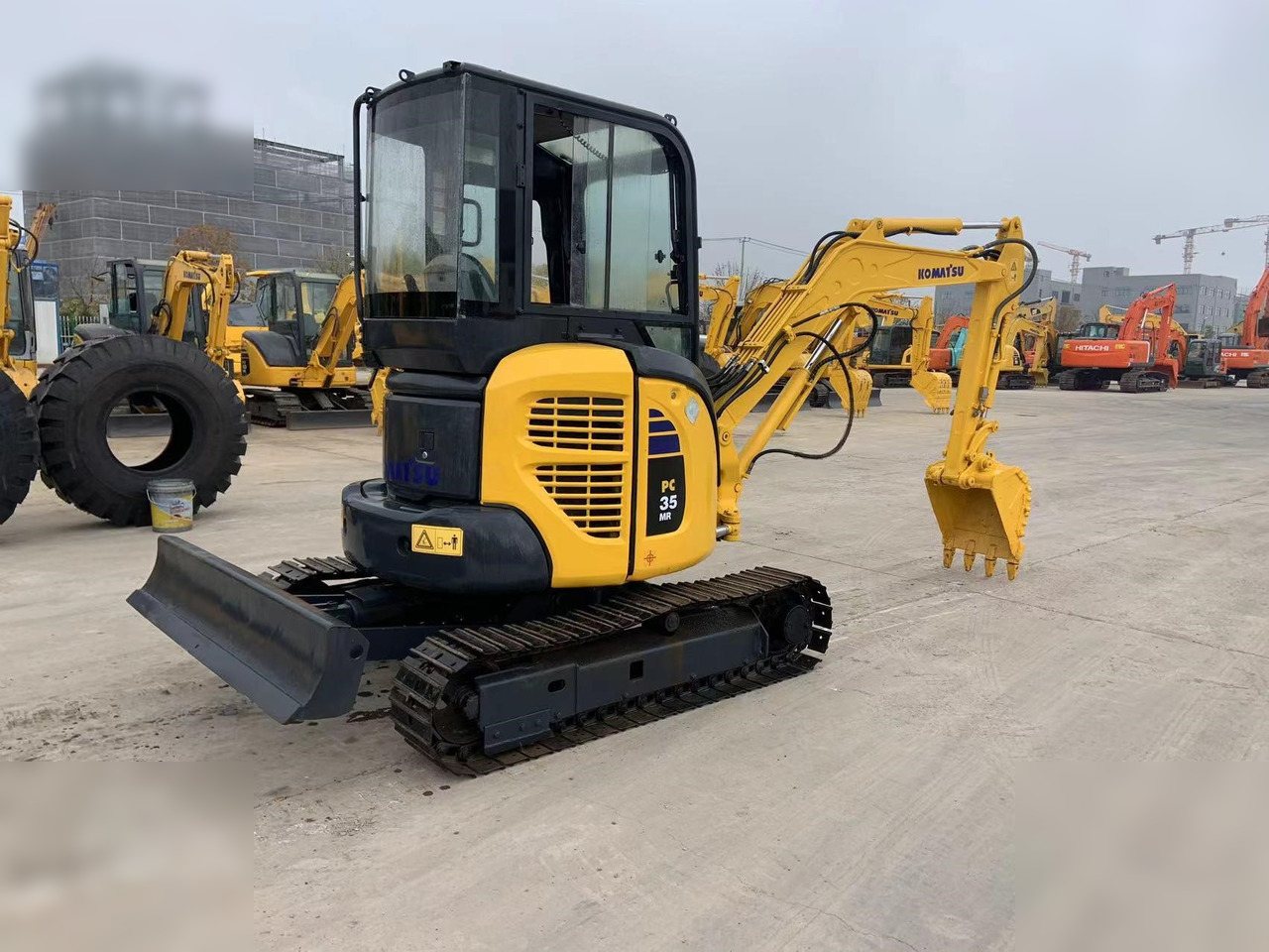 KOMATSU PC35MR-2 - حفارة مصغرة: صور 3 KOMATSU PC35MR-2 - حفارة مصغرة: صور 3