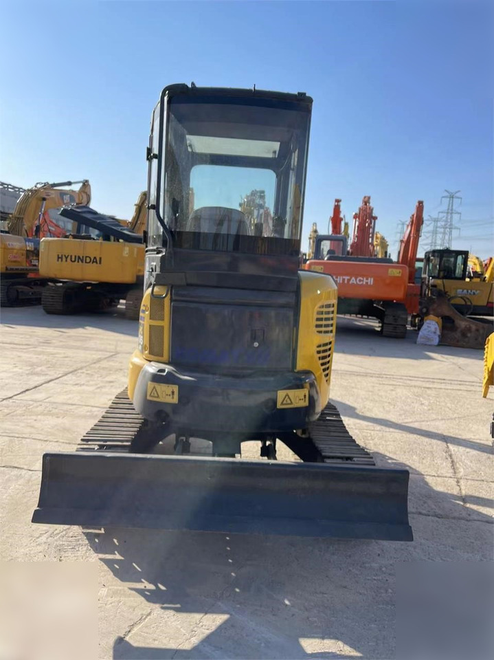 KOMATSU PC35MR-2 - حفارة مصغرة: صور 5 KOMATSU PC35MR-2 - حفارة مصغرة: صور 5