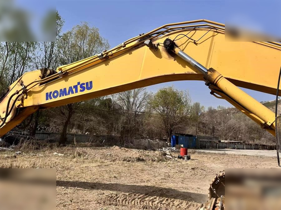 KOMATSU PC400-7 - حفارات زحافة: صور 5 KOMATSU PC400-7 - حفارات زحافة: صور 5