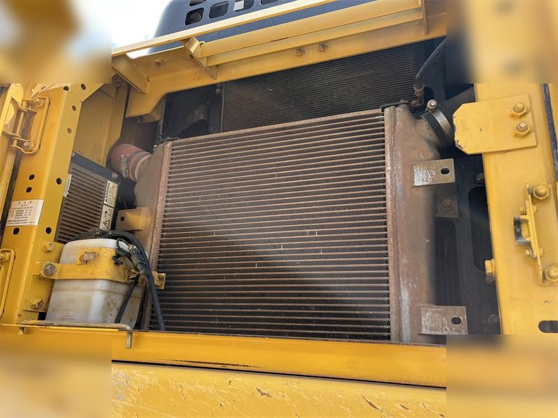 KOMATSU PC400-8 - حفارات زحافة: صور 5 KOMATSU PC400-8 - حفارات زحافة: صور 5