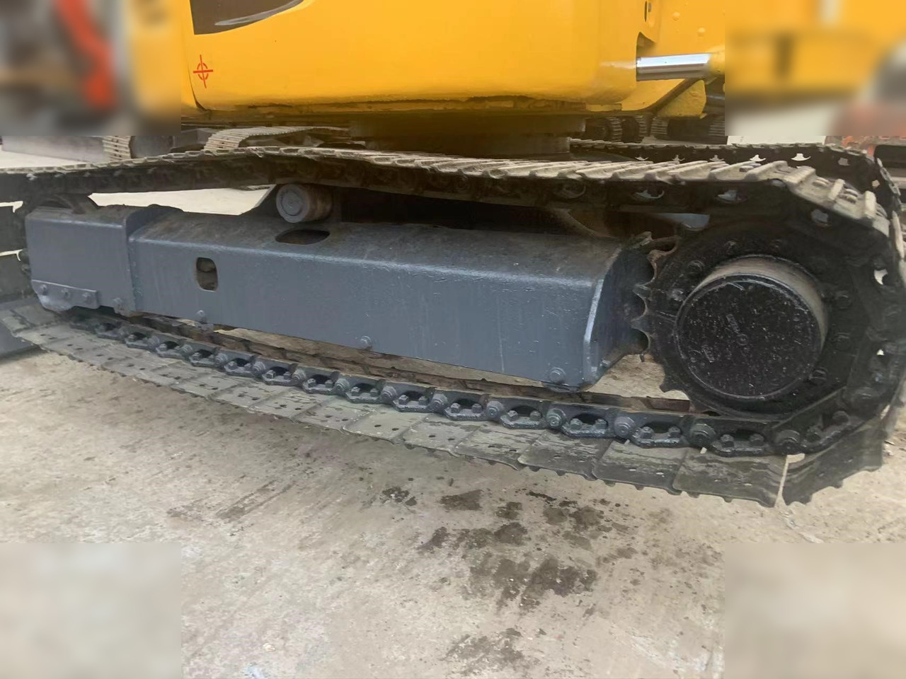 KOMATSU PC40MR-2 - حفارة مصغرة: صور 2 KOMATSU PC40MR-2 - حفارة مصغرة: صور 2