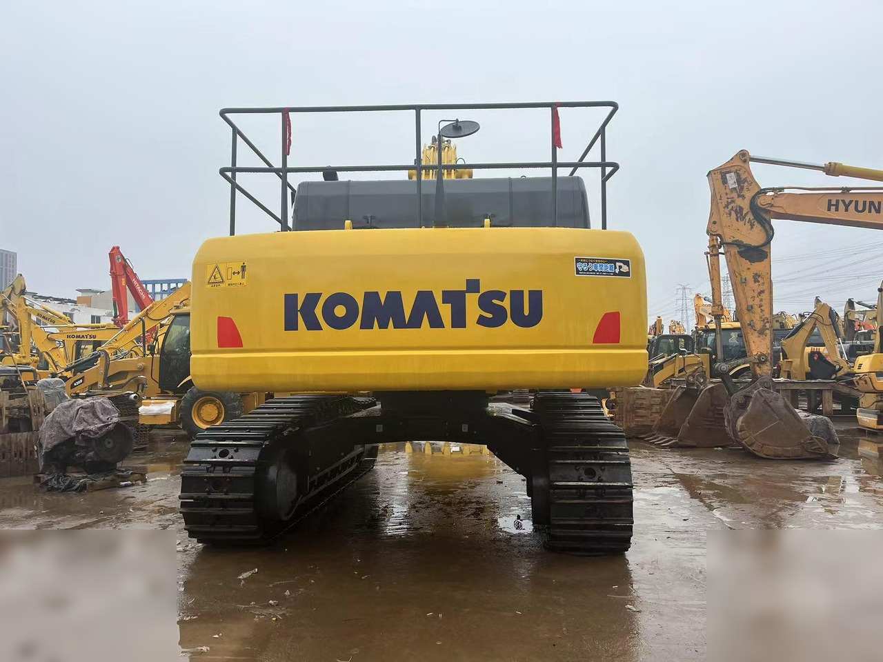 KOMATSU PC450-8 - حفارات زحافة: صور 3 KOMATSU PC450-8 - حفارات زحافة: صور 3