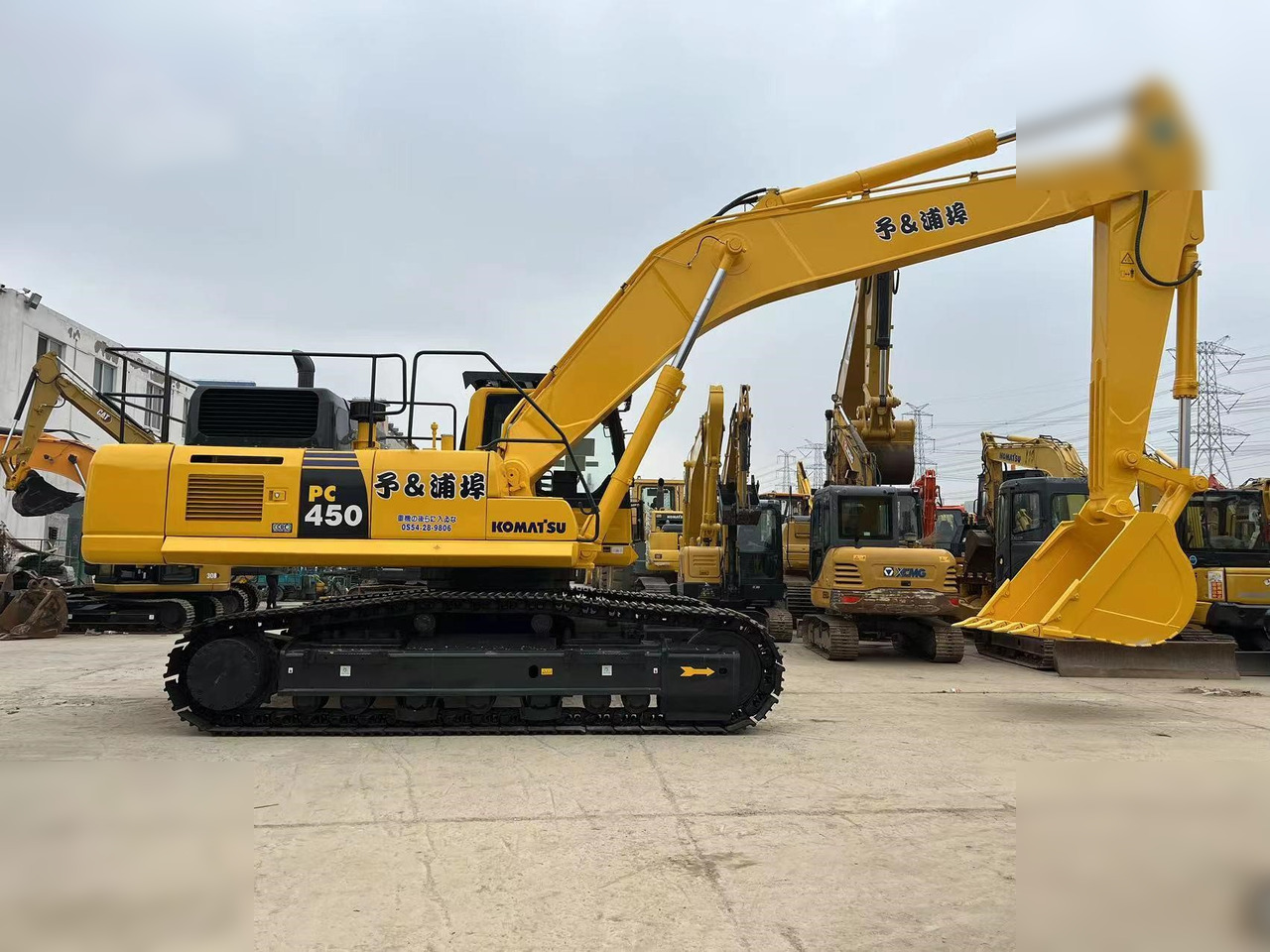 KOMATSU PC450-8 - حفارات زحافة: صور 1 KOMATSU PC450-8 - حفارات زحافة: صور 1