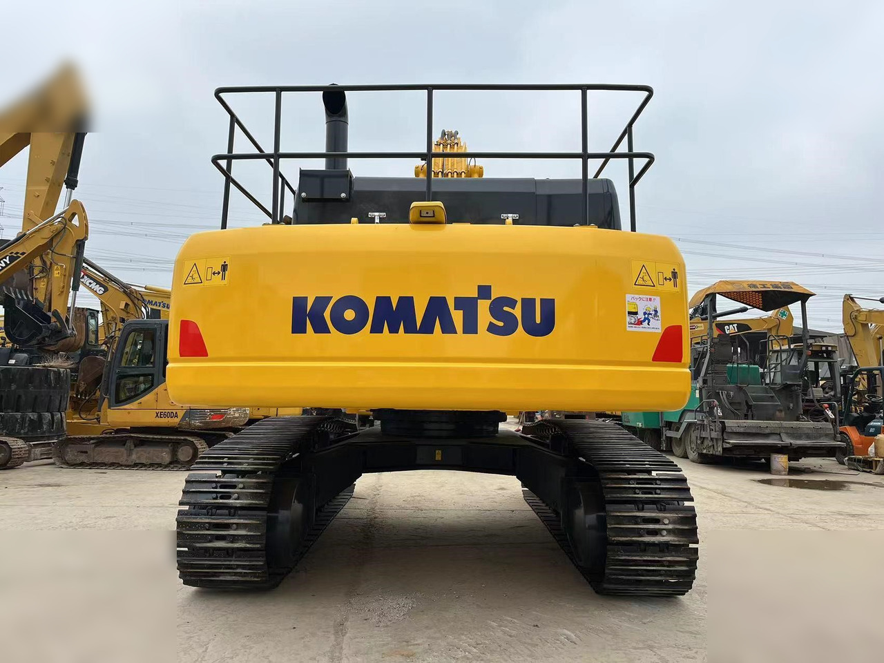 KOMATSU PC450-8 - حفارات زحافة: صور 3 KOMATSU PC450-8 - حفارات زحافة: صور 3