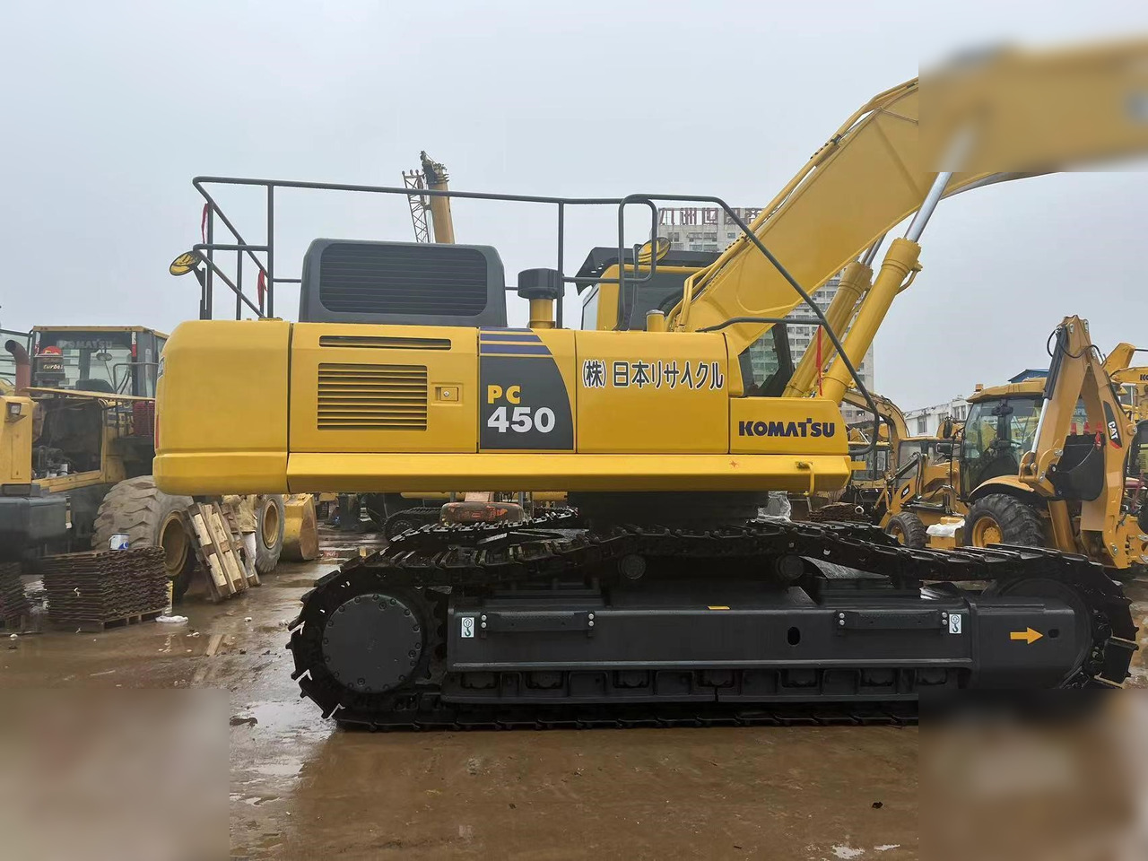 KOMATSU PC450-8 - حفارات زحافة: صور 5 KOMATSU PC450-8 - حفارات زحافة: صور 5